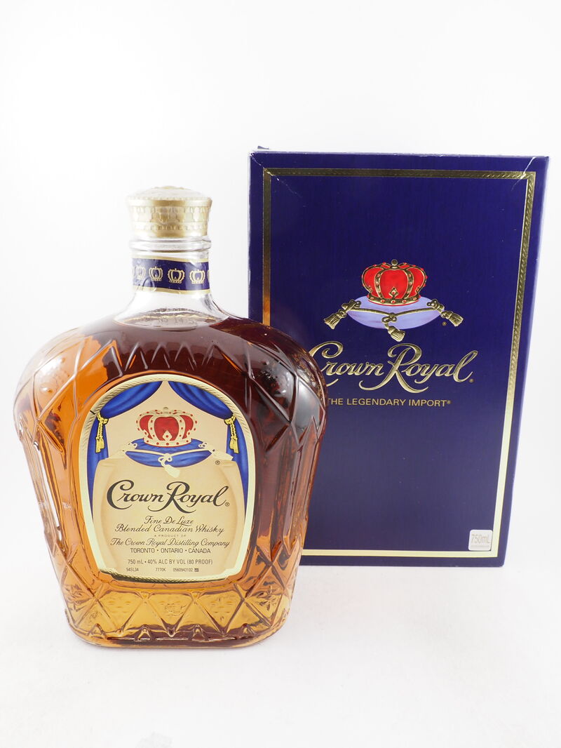 CROWN ROYAL Deluxe Blended Canadian Whisky NV