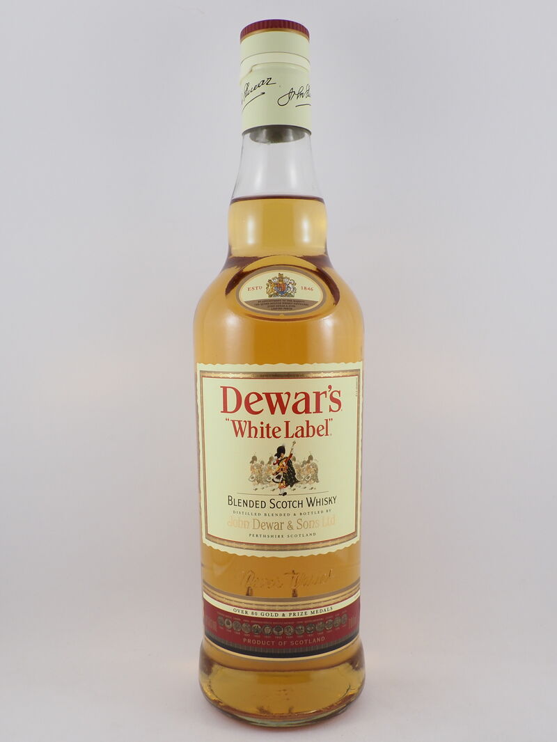 DEWARS White Label Scotch Whisky 40% ABV NV